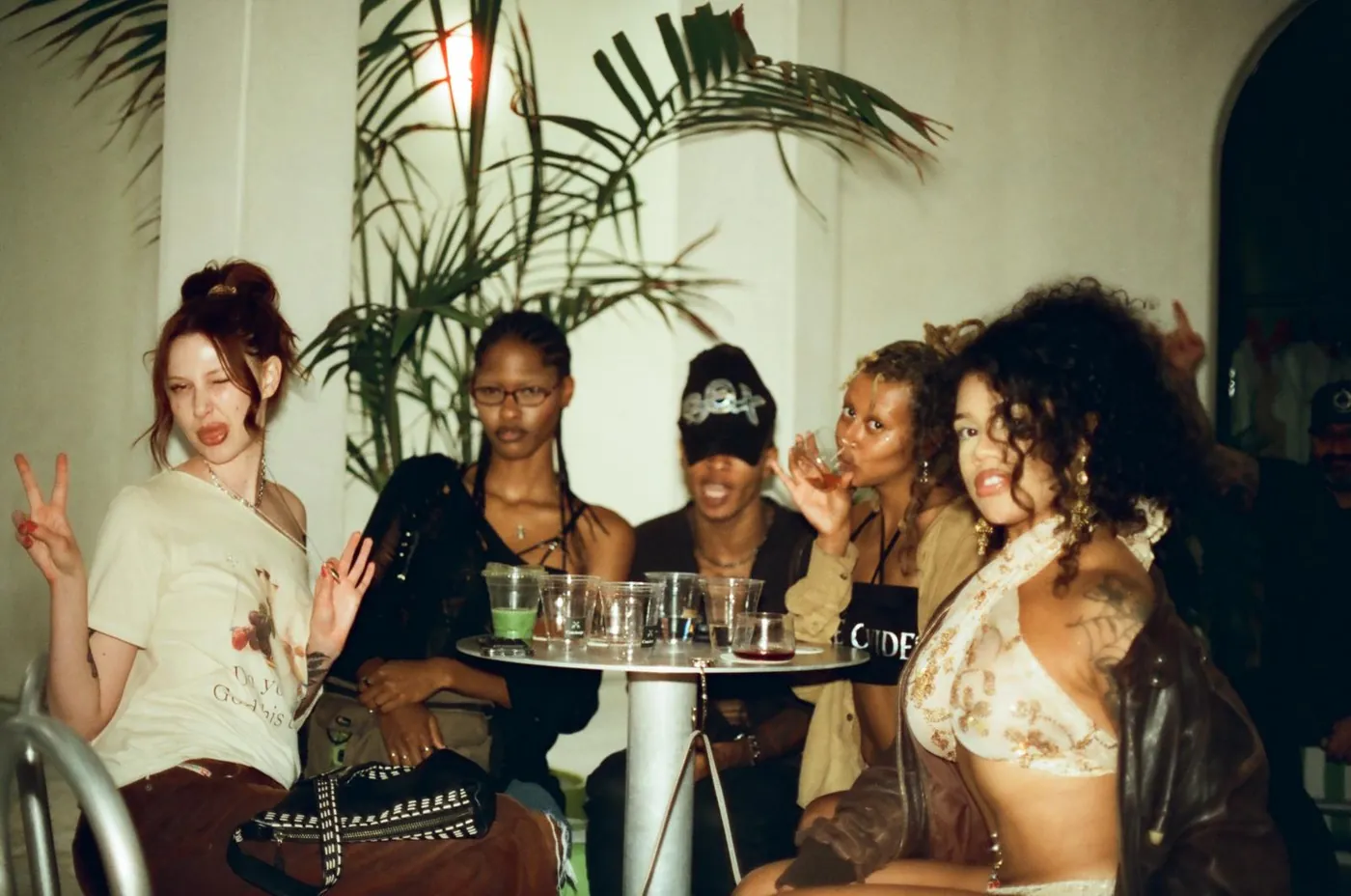 Women around a table on an Abrazo night